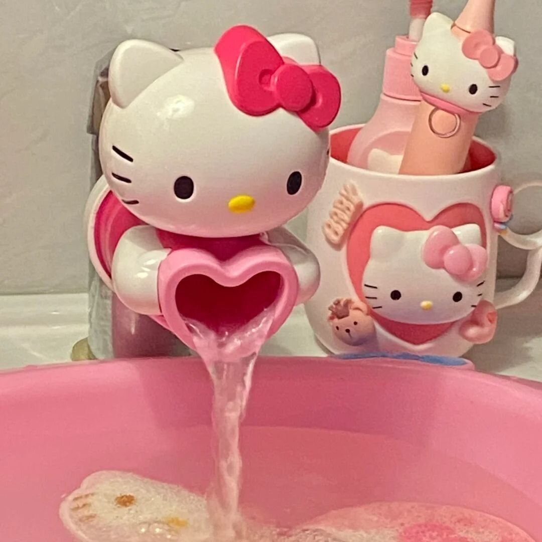 Hello Kitty Heart Shaped Fauce - Home Edit Bathroom avaliação e preço